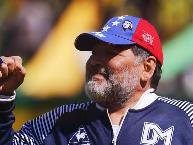 ¡No se va! Maradona seguirá como DT de Gimnasia de Argentina