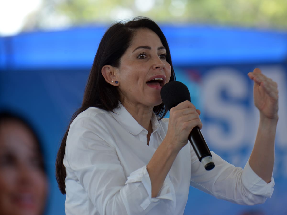 Ecuador: Luisa González denuncia persecución tras allanamiento por supuesto financiamiento ilícito