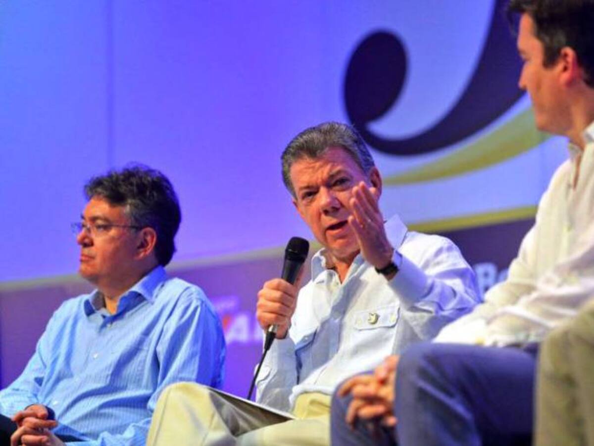 Santos pidió a Corte Constitucional la aprobación del plebiscito por la paz