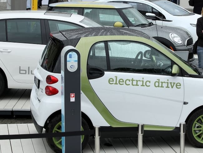 Por ley se promoverá el uso de vehículos eléctricos