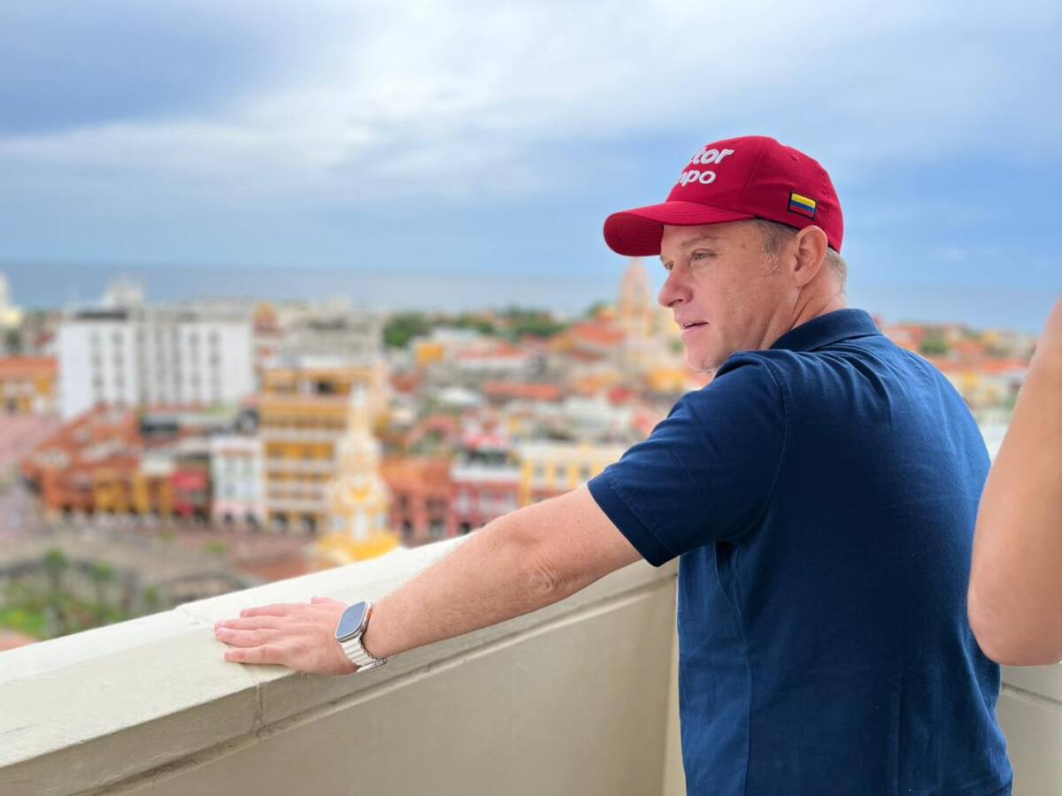 Plan Padrino e internet gratuito: las propuestas de Héctor Olimpo para los jóvenes en Colombia