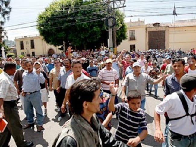 Gobernantes de la ALBA llaman a hondureños a rebelarse contra &#039;los golpistas&#039;