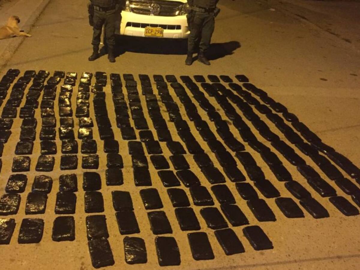 Traficantes usaban falso vehículo del ejército para mover marihuana