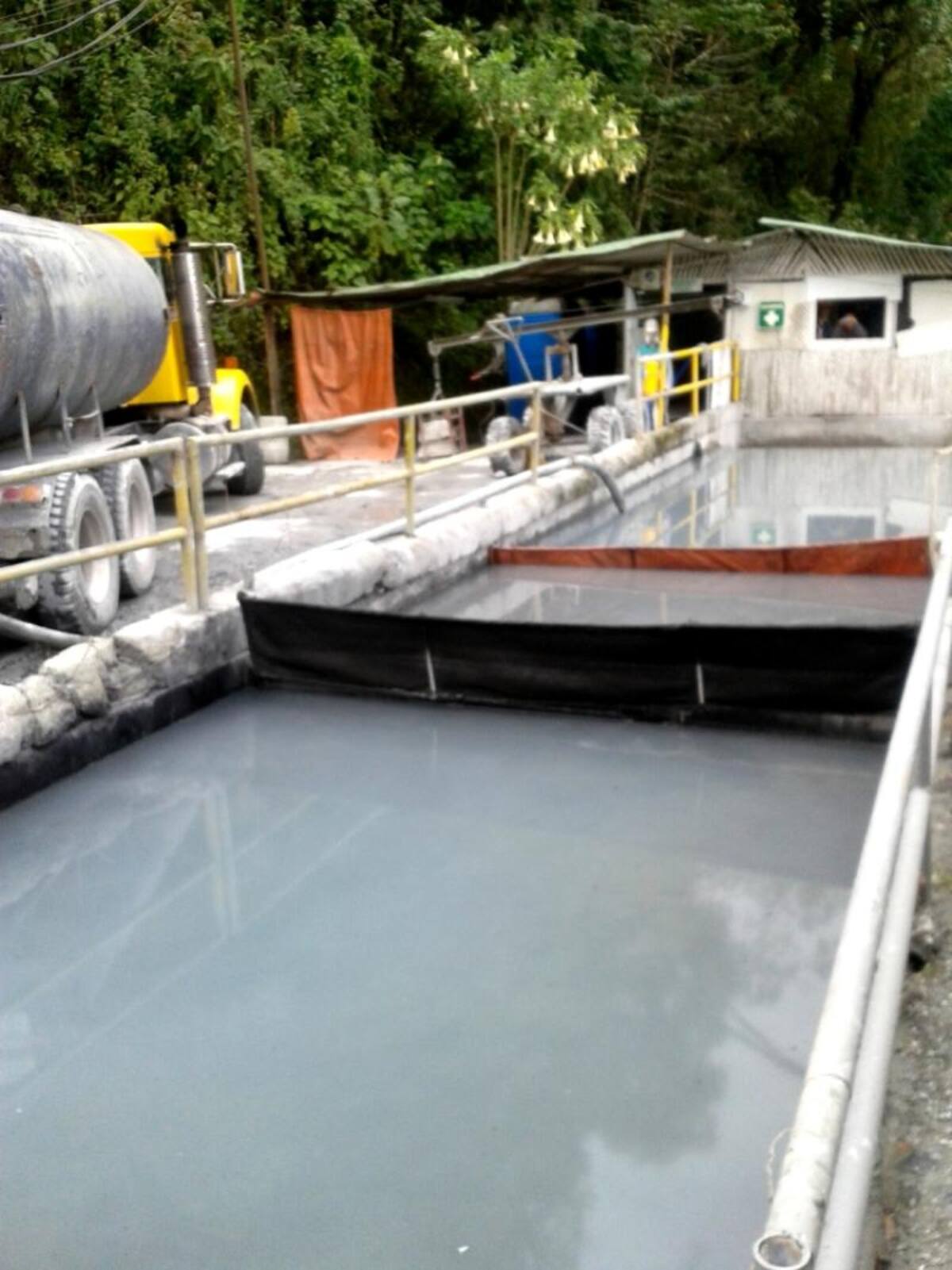 Sitio donde se sedimentan las aguas residuales.