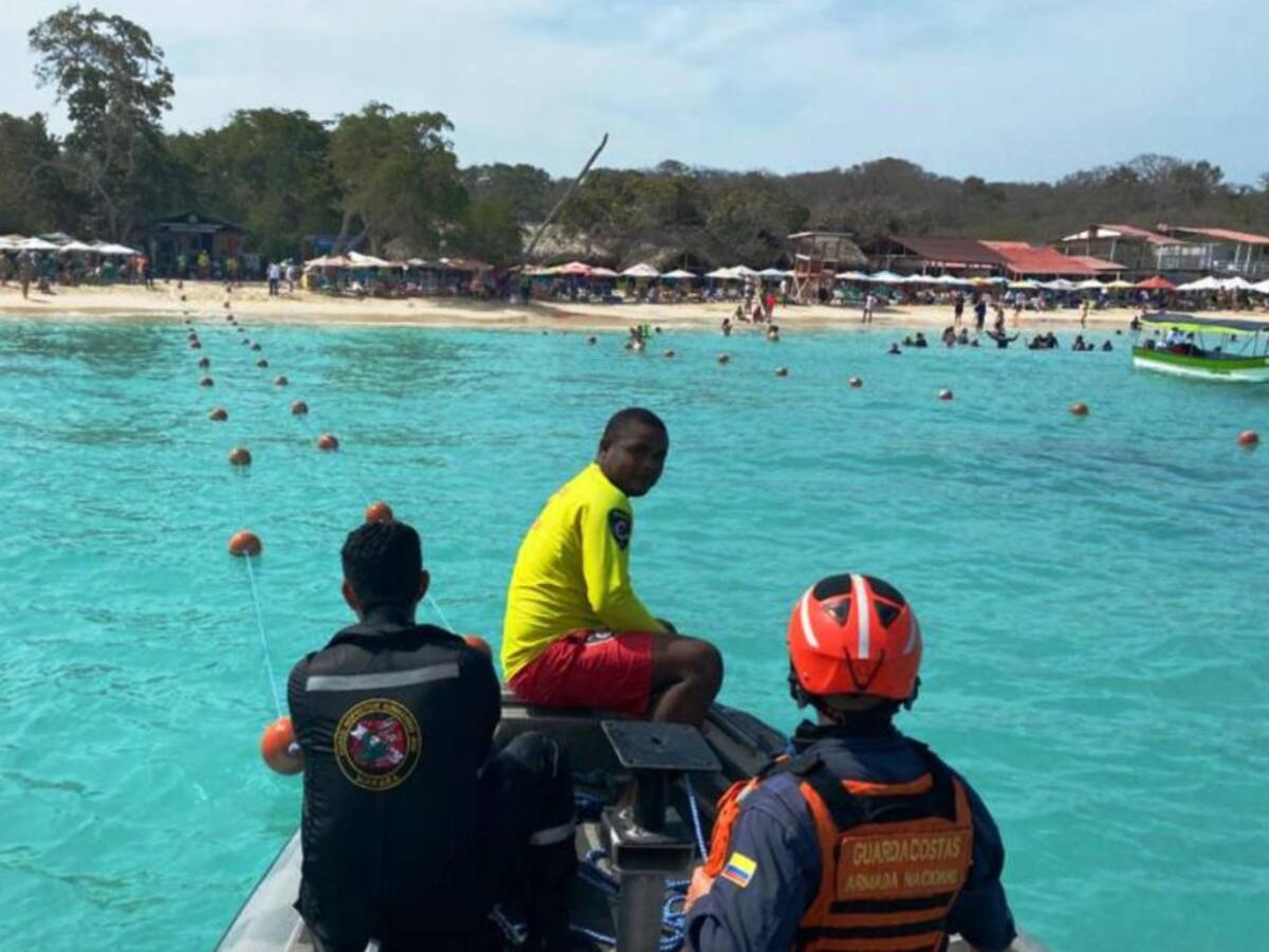 Armada recupera canales marítimos de acceso a Playa Blanca en Cartagena