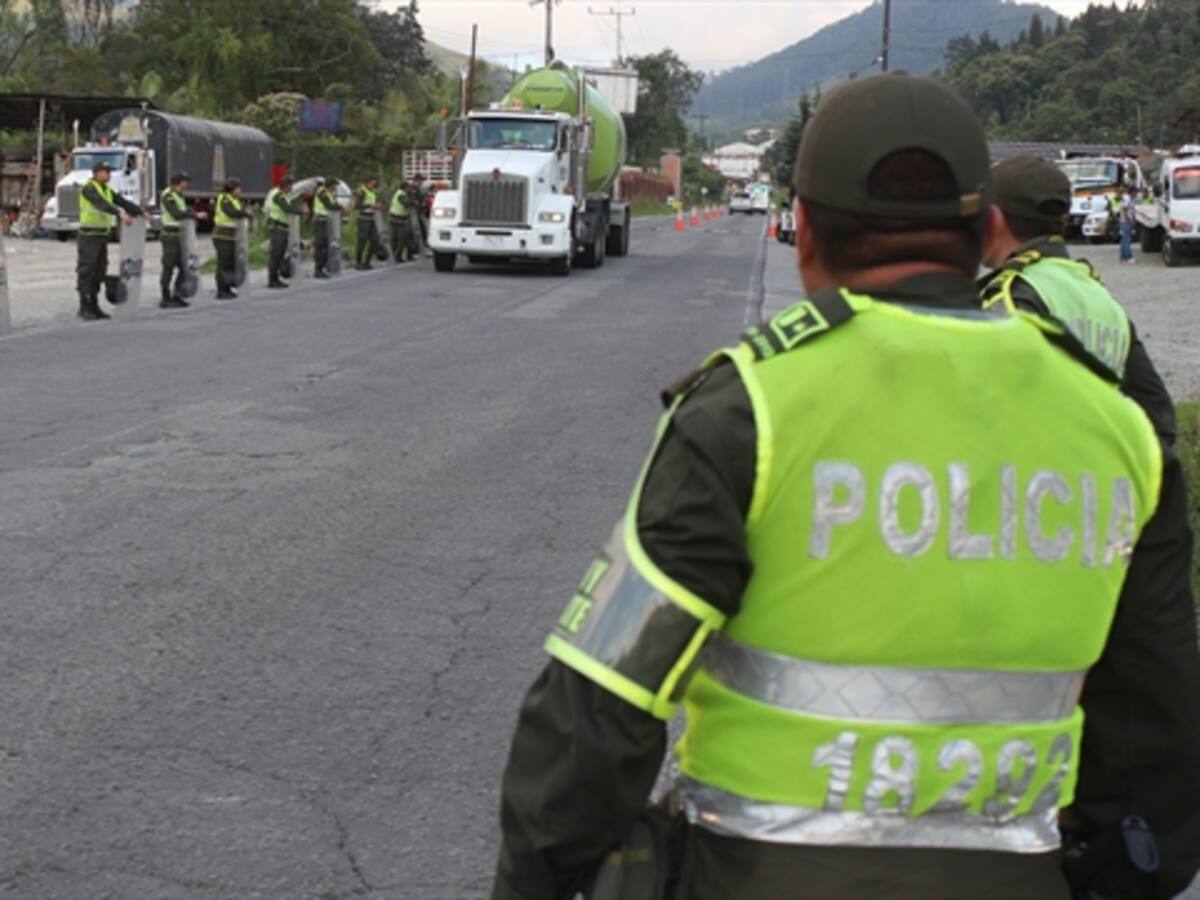 Policía intensifica controles en La Línea por marcha de cafeteros a Armenia