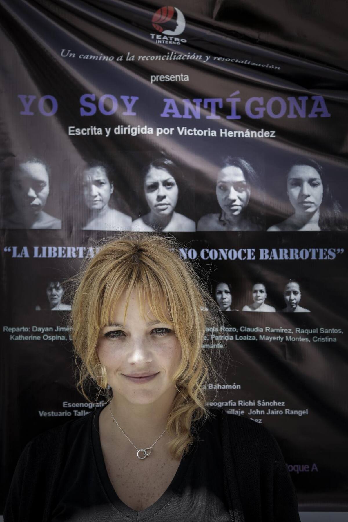 Luego de que el Inpec la había censurado por el contenido de una nueva obra de teatro que desde hace meses Johanna Bahamón venía preparando con las reclusas de la cárcel El Buen Pastor, este lunes la presentó en las instalaciones de la Defensoría del Pueblo en Bogotá