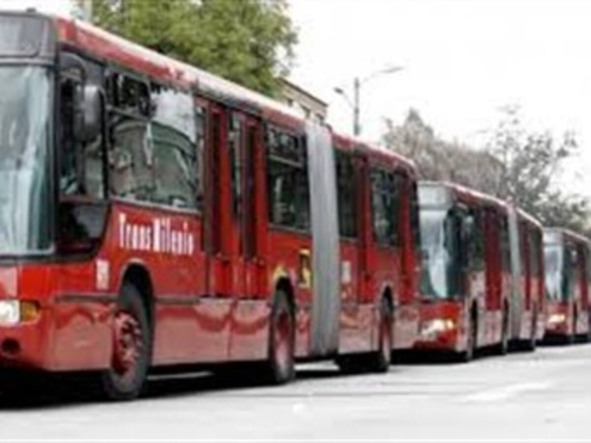 Mujer dio a luz en estación de Transmilenio