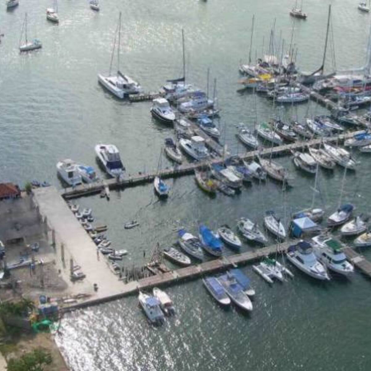 Club Náutico Cartagena no permitirá el embarque y desembarque de lanchas rápidas