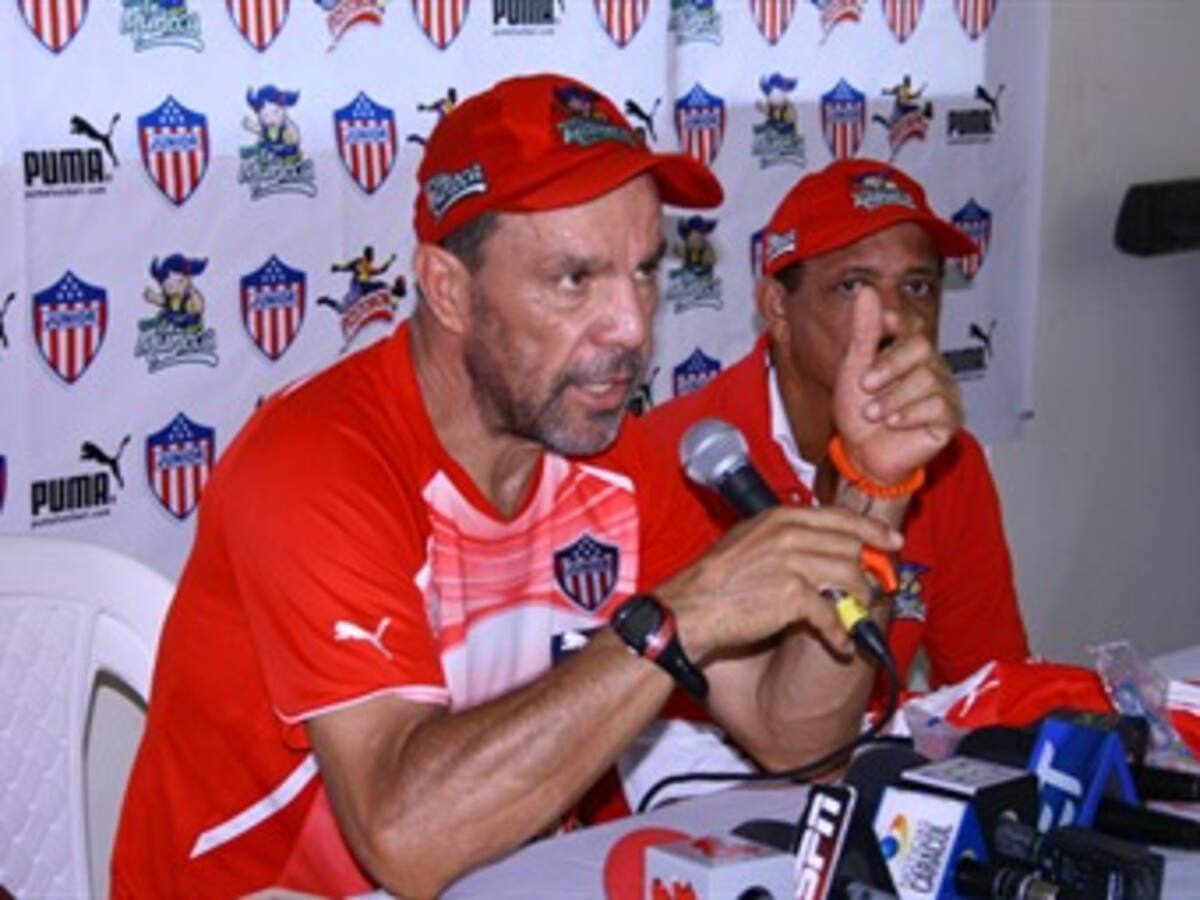 Atlético Junior ganó en Manizales y sigue líder del fútbol colombiano