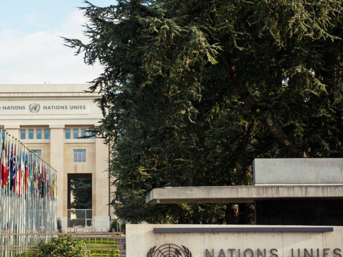 Aprueban en la ONU resolución humanitaria que pide fin a la agresión rusa