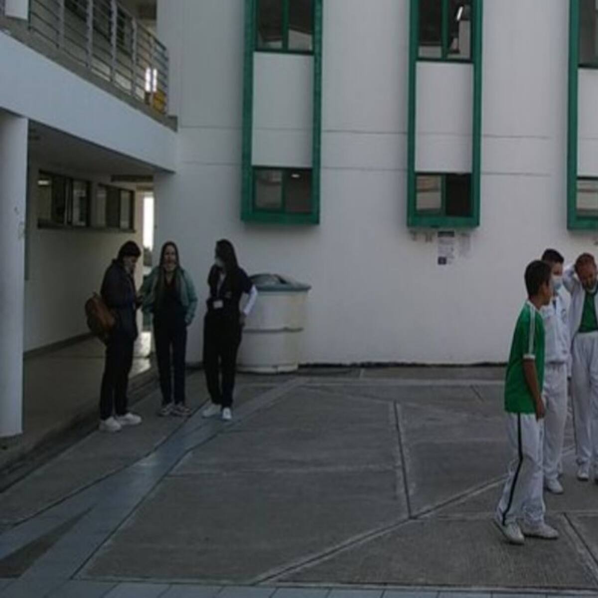 VIDEO: Protesta en Vélez por presunto abuso sexual de una estudiante