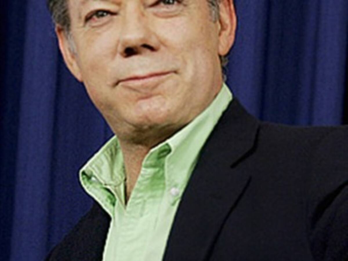 Inicia gira de Juan Manuel Santos por Latinoamérica