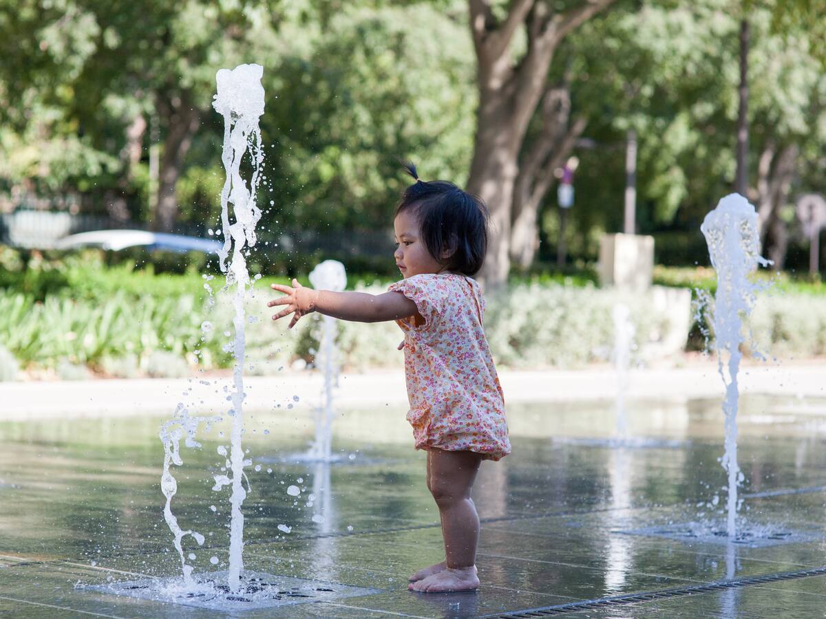 Bebé de 10 meses murió tras ser olvidada en un carro bajo el sol en EE.UU.