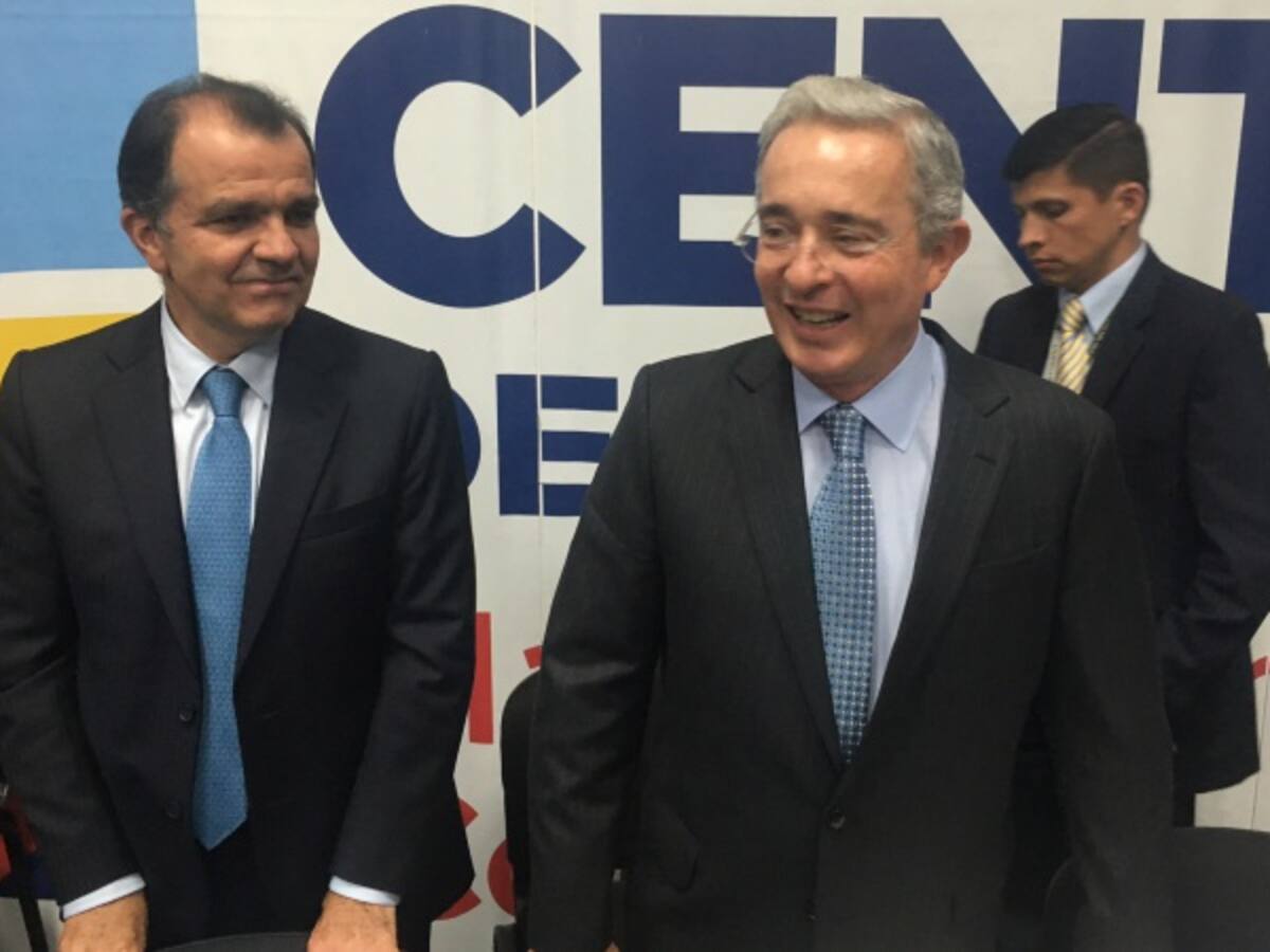Uribe confirma que se irán por el NO en el plebiscito por la paz
