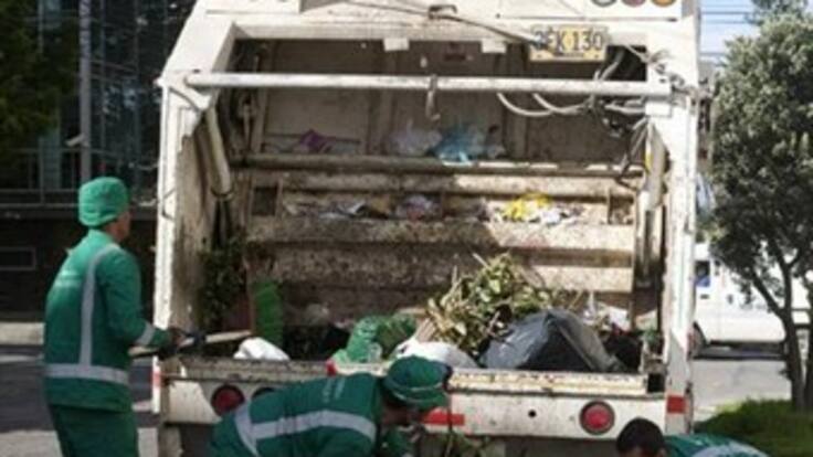 Tarifas de aseo deben bajar porque hay recursos para hacerlo: contralor Distrital
