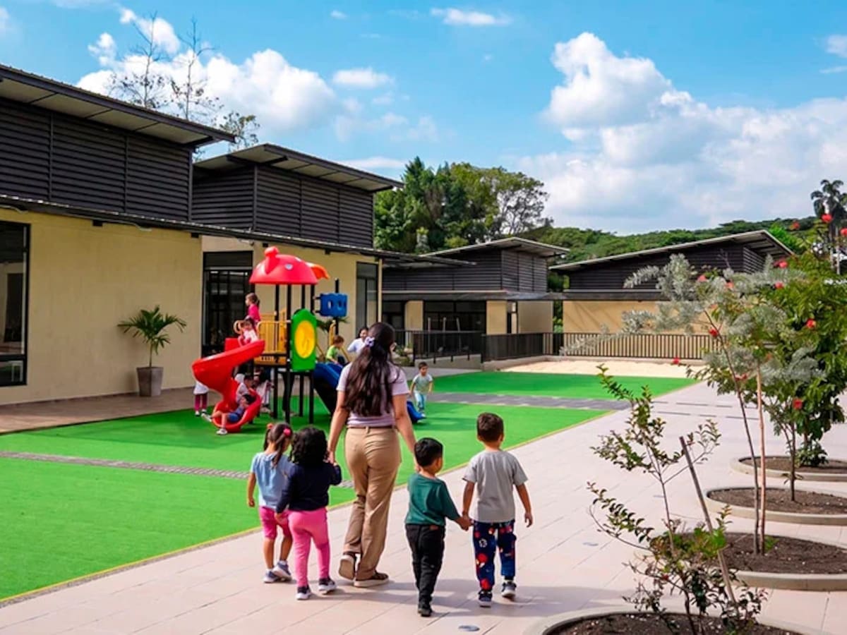 240 niños de Armenia y La Tebaida beneficiados con el centro integral de Comfenalco, Quindío