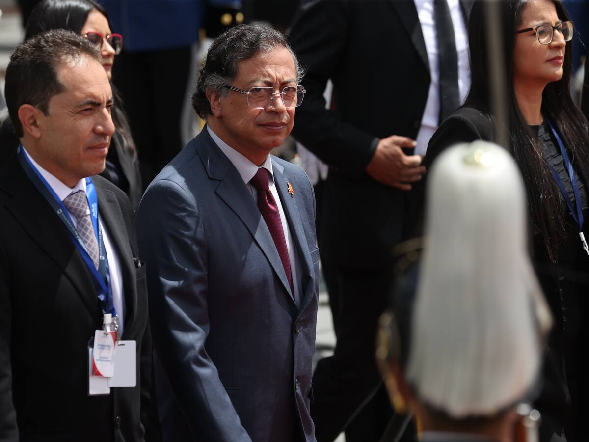 Gobierno niega reunión de Petro con alias ‘Fito’ durante visita a Ecuador