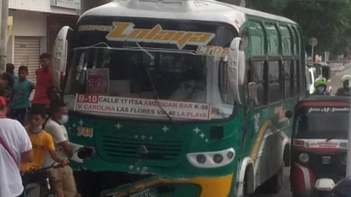 Empresa de buses del Atlántico suspende operaciones por presuntas extorsiones