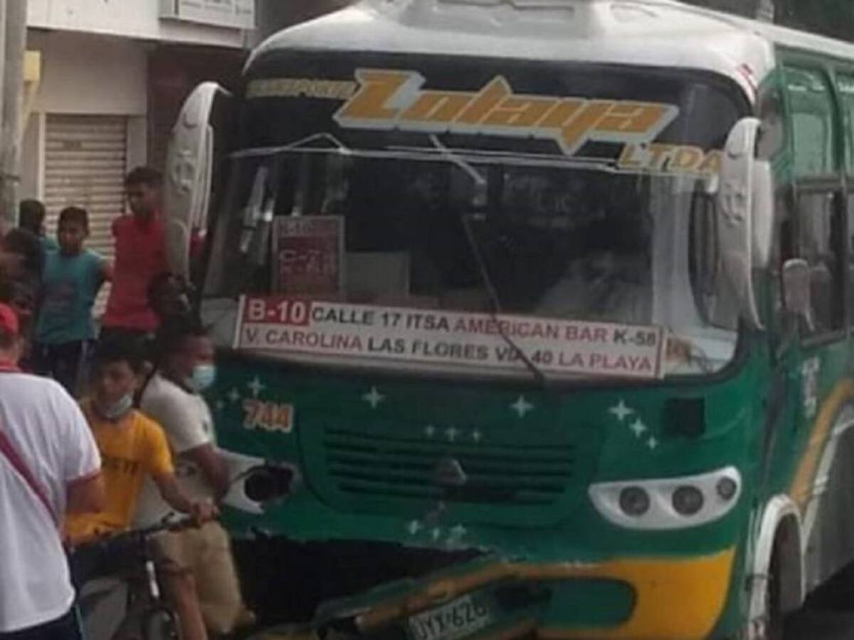Empresa de buses del Atlántico suspende operaciones por presuntas extorsiones