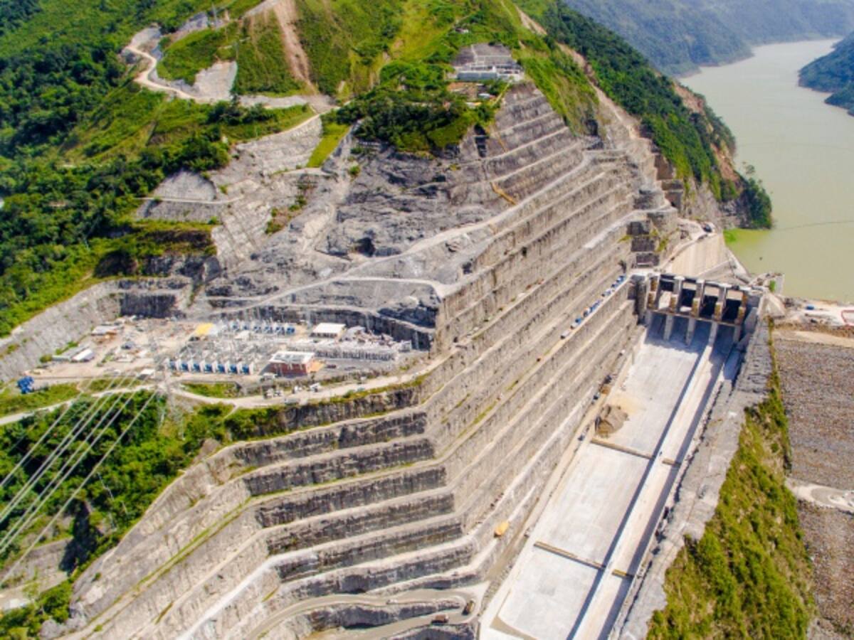 Hidroituango desde el aire, el riesgo continua
