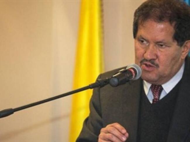 Ponencia del CNE dice que Angelino Garzón no podría ser candidato en 2015