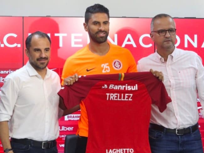 Santiago Tréllez fue presentado en Inter de Portoalegre