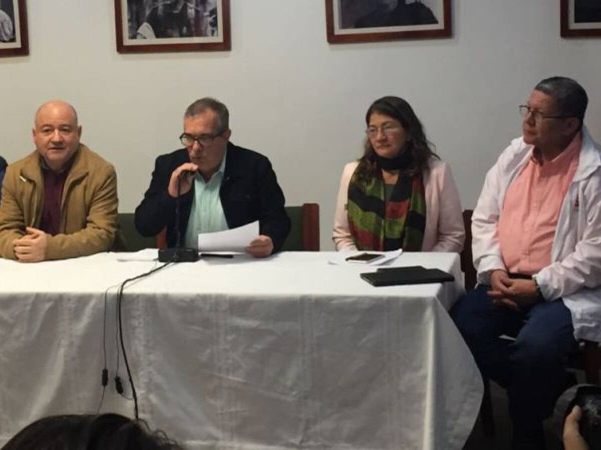 Farc invita a Ivan Duque a reunirse para trabajar por la paz