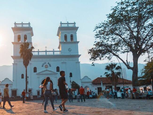 Toque de queda todo el día para menores de edad en Girón
