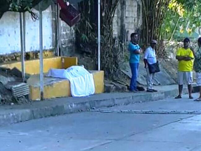Cadáver estuvo tirado por ocho horas en una calle de Cartagena