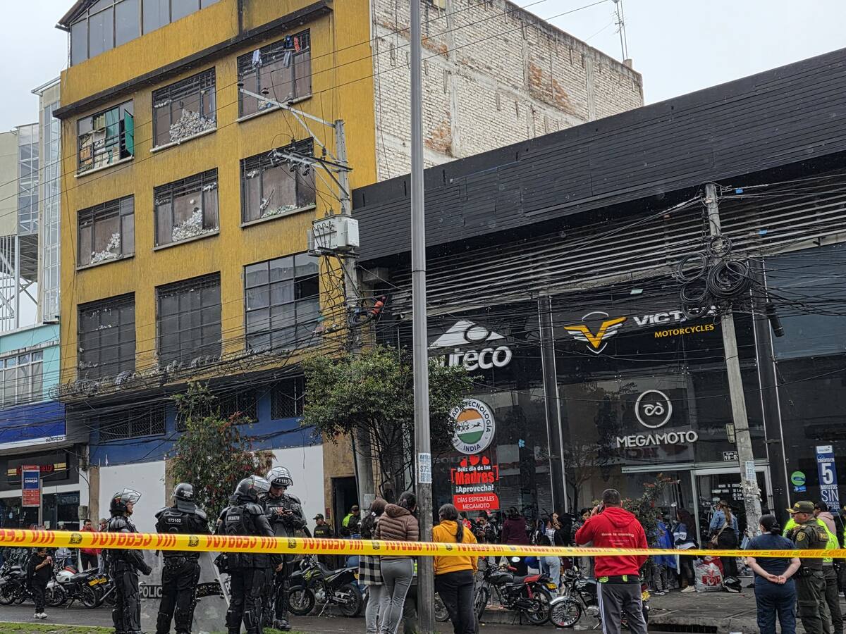 Siete policías heridos tras disturbios en centro de detención provisional en Pasto