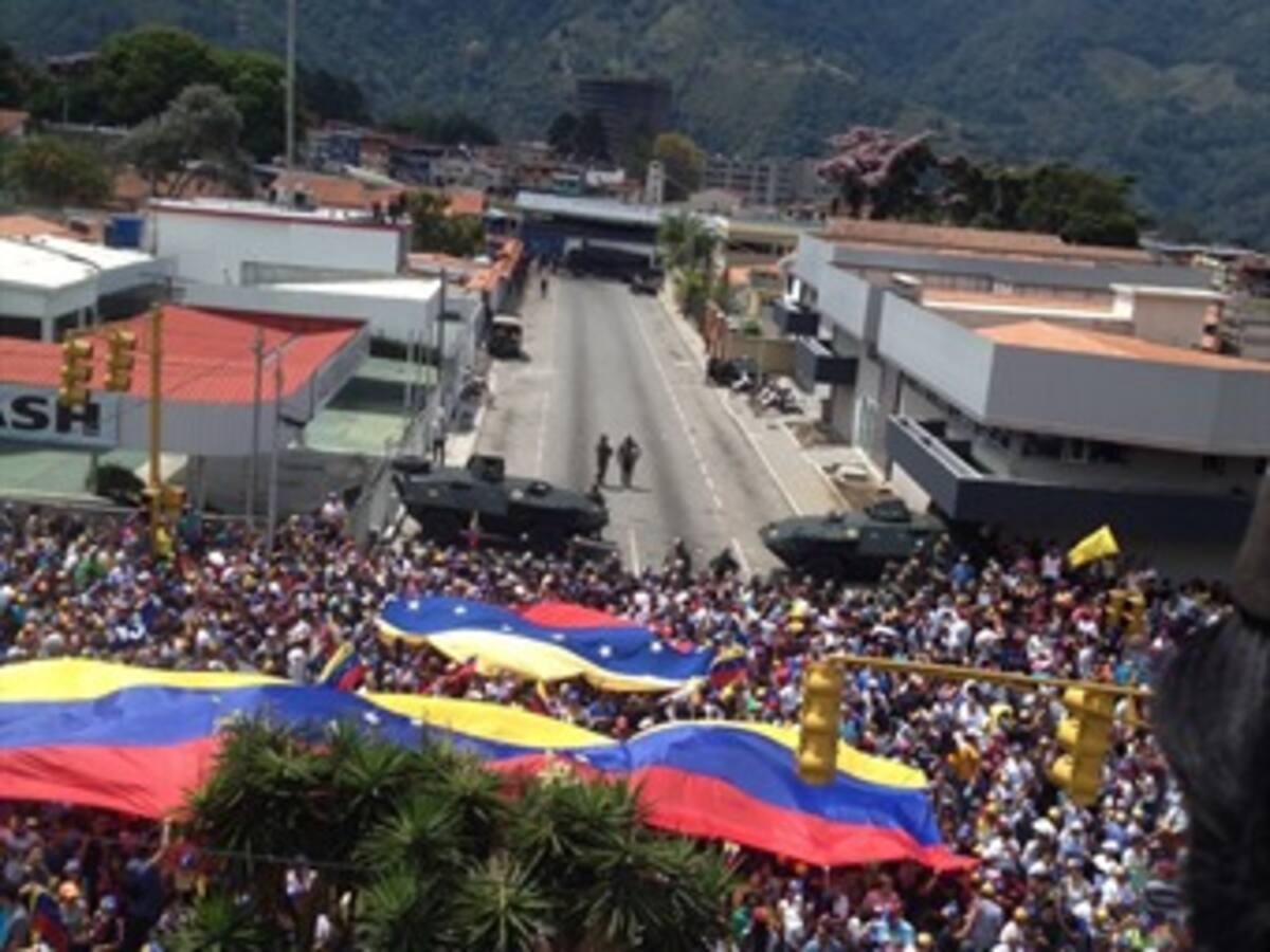 Nicolás Maduro envía señales de que hubo fraude en Venezuela, afirma Andrés Pastrana