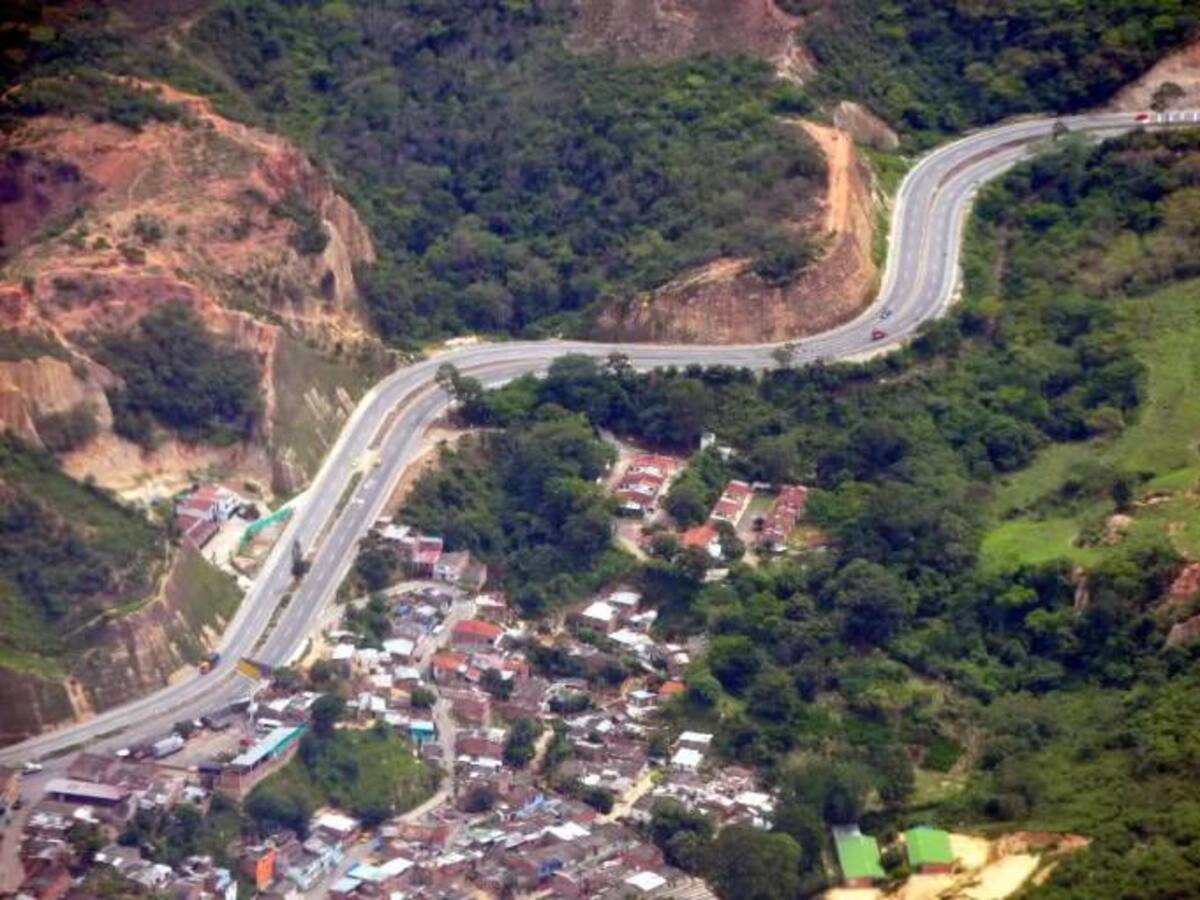 En un año comenzarán trabajos de la doble calzada Bucaramanga Pamplona