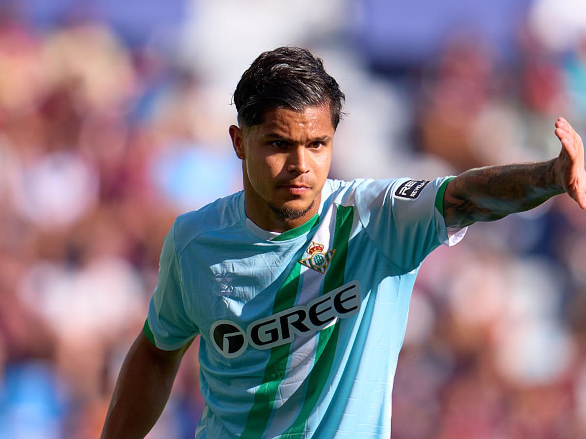 ‘Cucho’ Hernández: nuevo golazo con el Real Betis en LaLiga