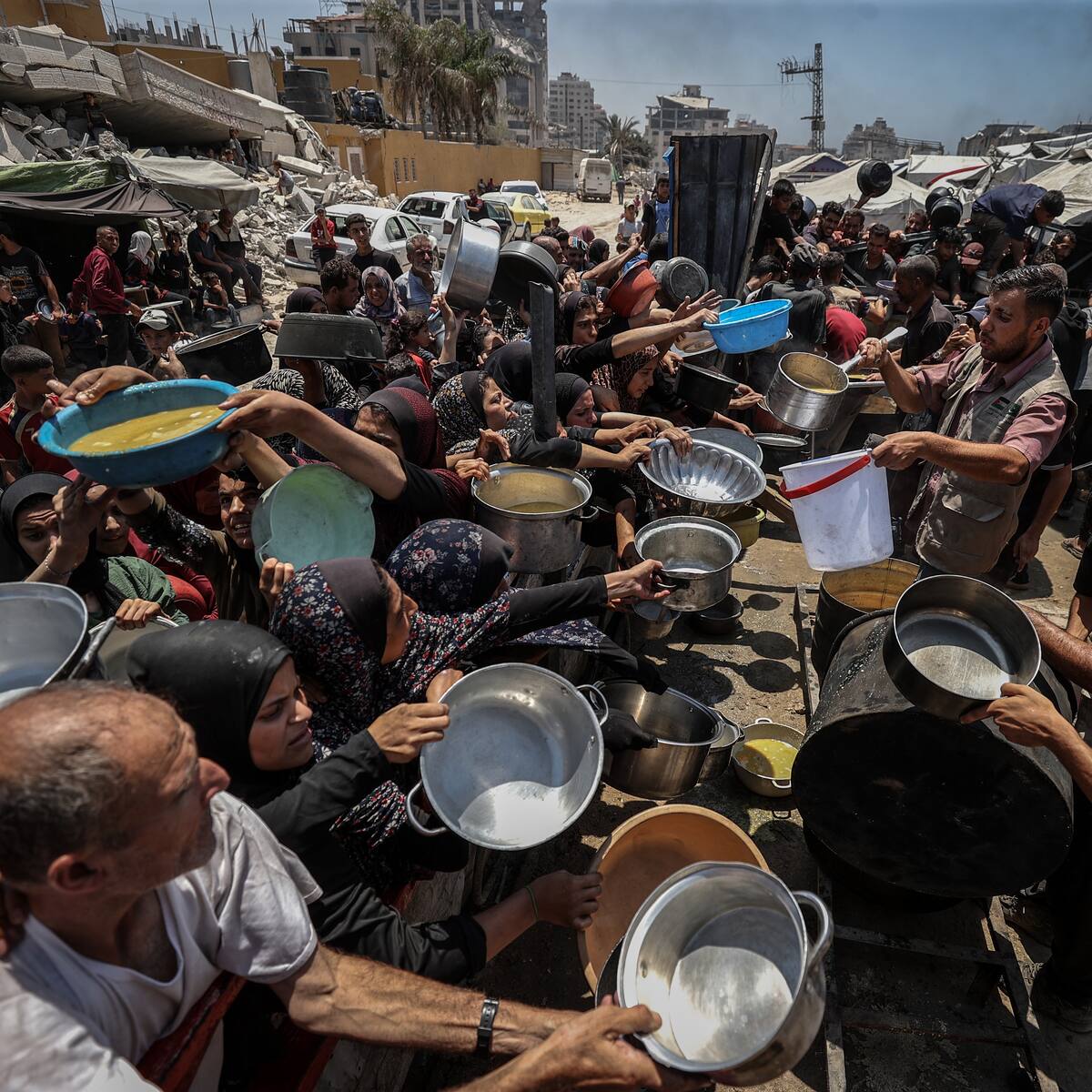 Israel anuncia que reabrirá parcialmente el comercio del sector privado en Gaza