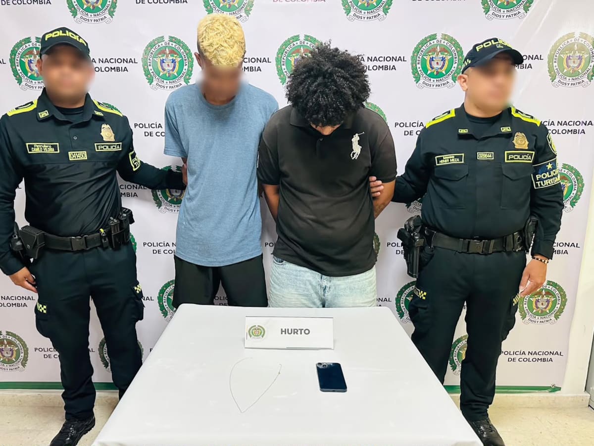 Capturan a ‘J. J.’ y ‘El Chamo’, en flagrancia luego de hurtar a un turista en el Centro Histórico