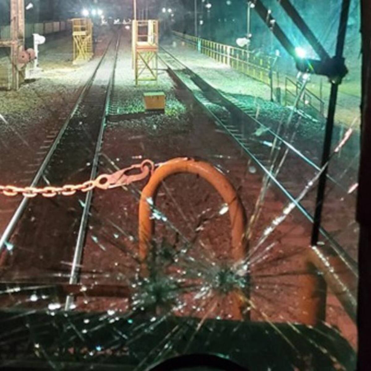 Los actos vandálicos que ponen en riesgo de descarrilamiento al tren