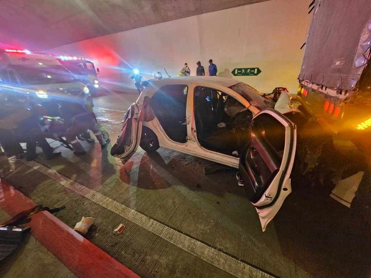 Dos muertos y tres heridos en accidente en el túnel Las Mariposas de la vía La Línea