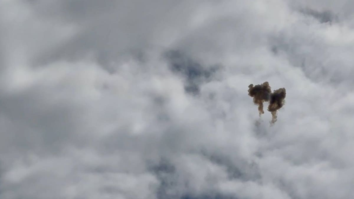 Israel lanza otra oleada de bombardeos contra lanzamisiles en Irán