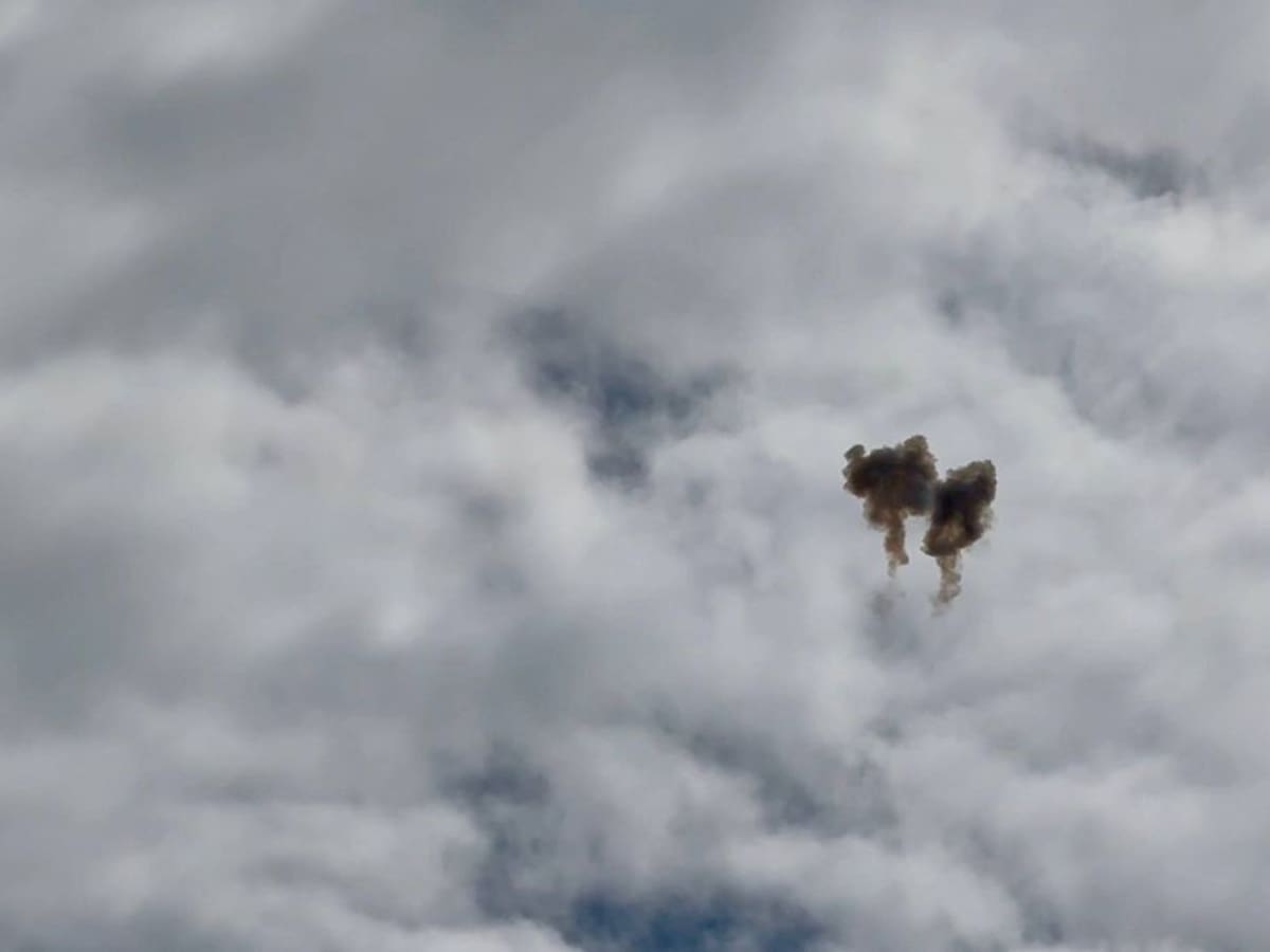 Israel lanza otra oleada de bombardeos contra lanzamisiles en Irán