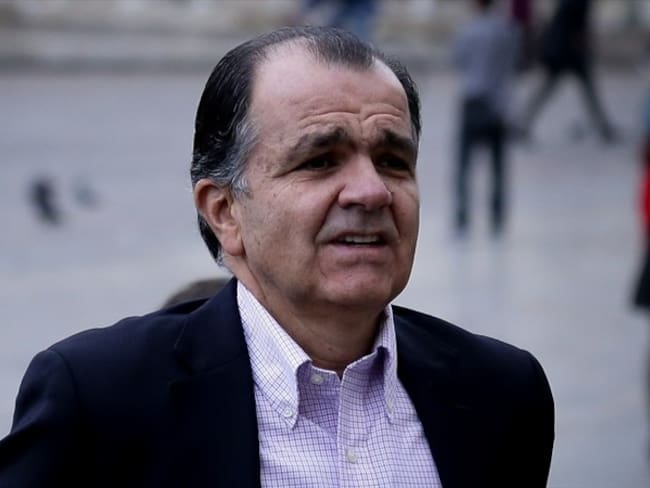 ¿Usted qué le diría a Óscar Iván Zuluaga?. Foto: Colprensa / DIEGO PINEDA