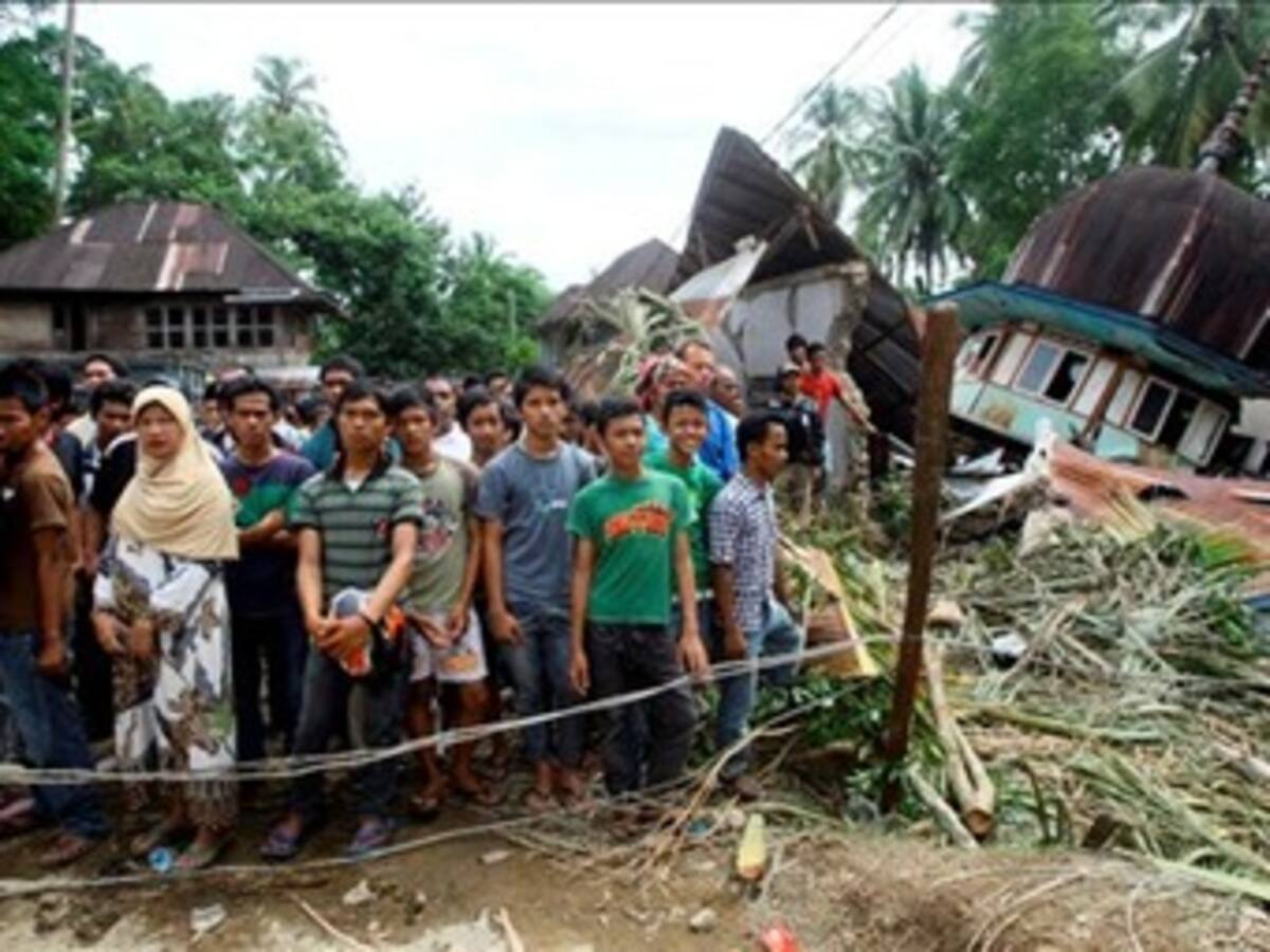 Cesa la búsqueda de supervivientes en Padang seis días después del seísmo