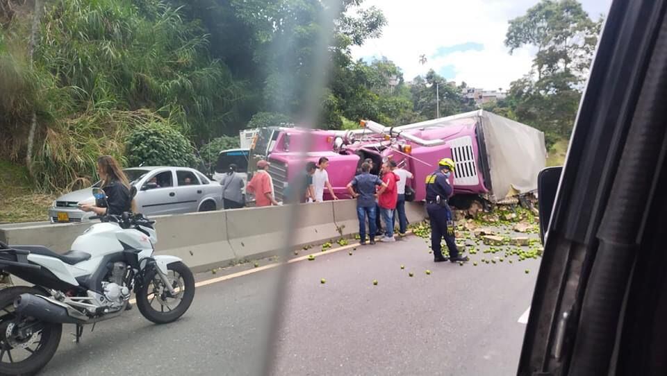 Accidente en la Autopista del Café sentido Manizales - Pereira
