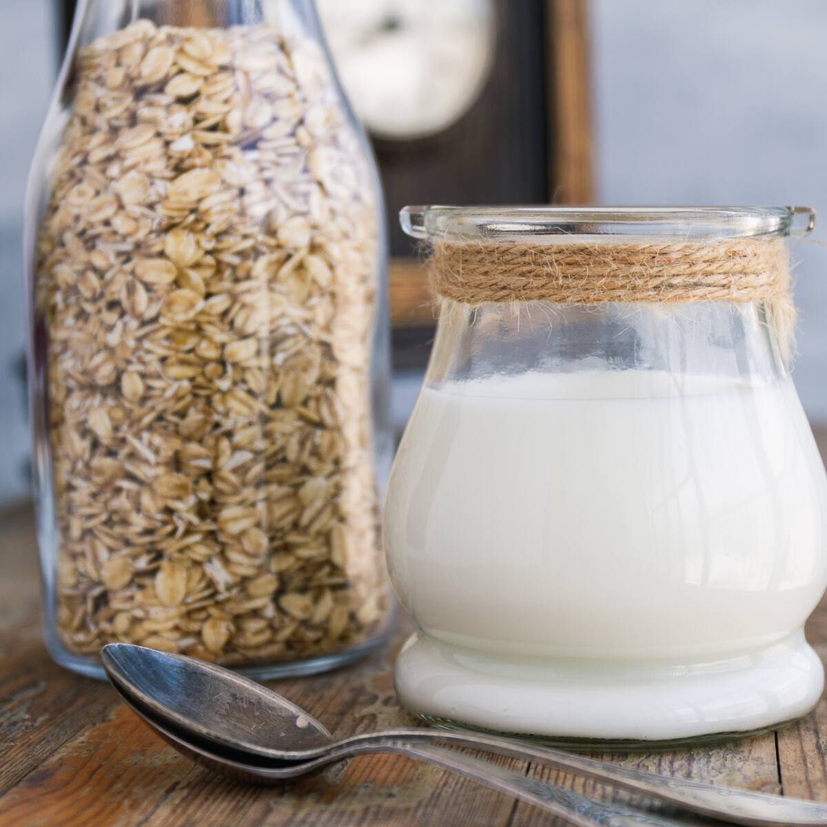 Leche de avena ¿puede reemplazar la de vaca?: expertos la recomiendan a estas personas