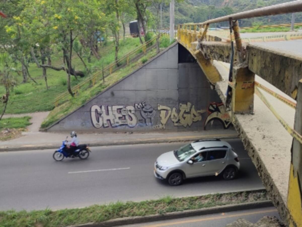 Ya arreglaron la baranda del Puente El Bueno