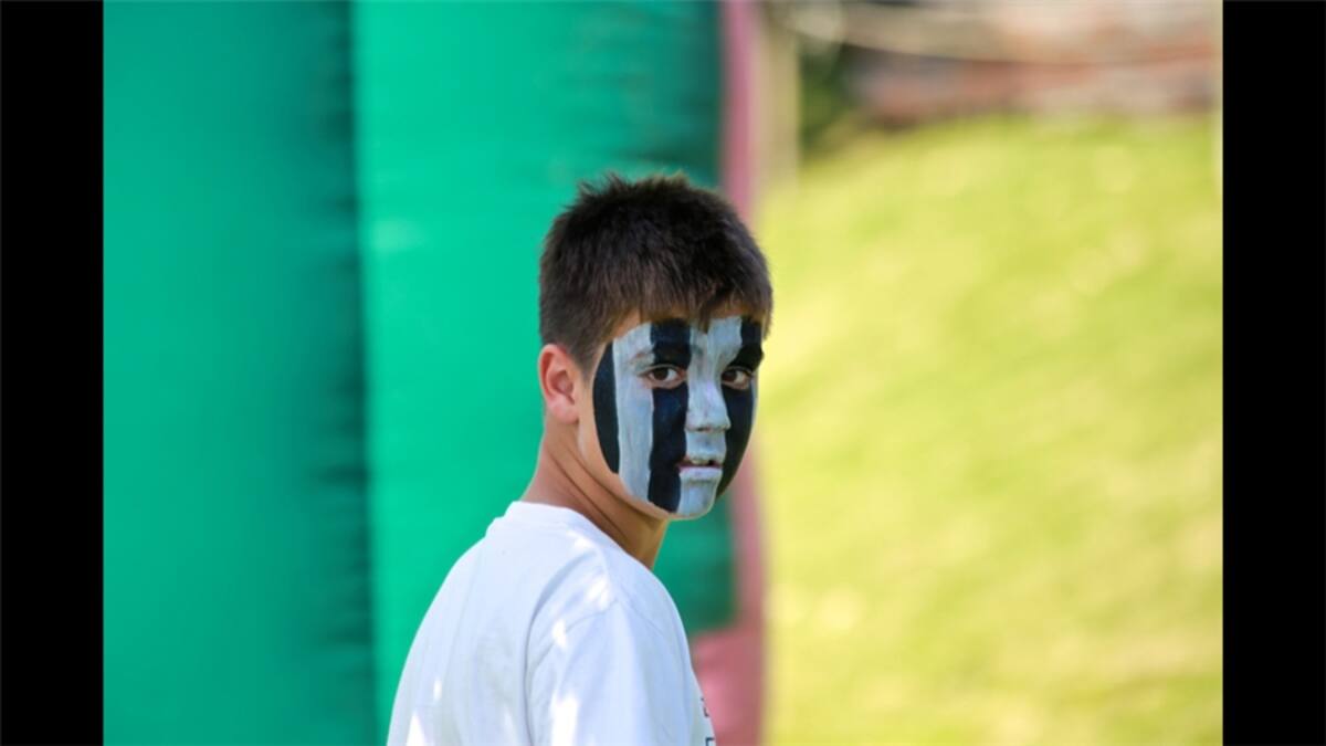 Edson Morales Parra:  "En la universidad tuvimos que hacer una puesta en escena por el aniversario del Taller de Arte y pues enmascarado como un demonio es como me veo. Este demonio trató de raptar a la hija de Pachacutec, ¿pueden creerlo? Pero al final no lo logró y todos vivieron felices para siempre".