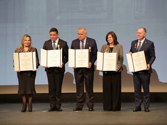 Condecoración “José Ignacio de Márquez al mérito judicial” fueentregada a los servidores de la Rama Judicial que se destacaron
por su devoción al servicio
