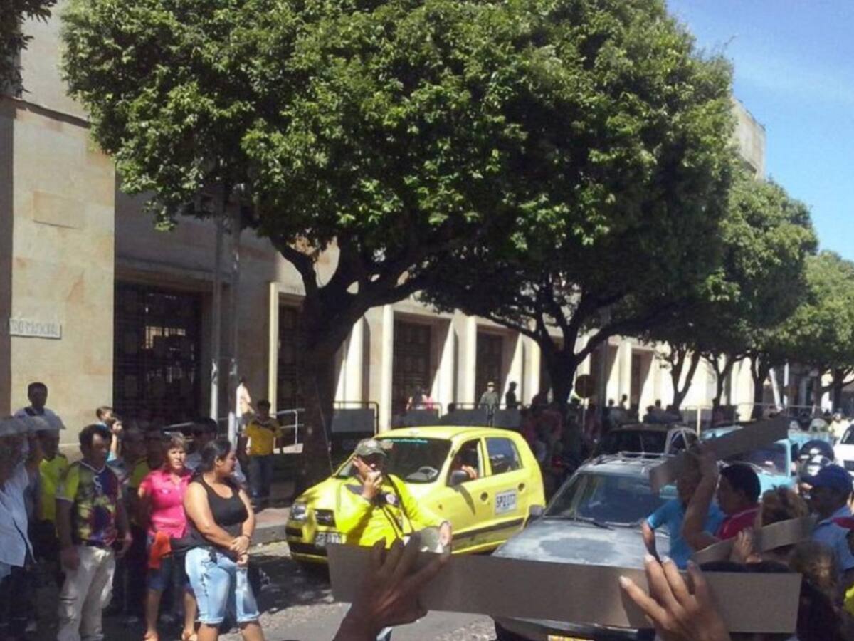 Representantes legales de los vendedores informales buscan ser escuchados