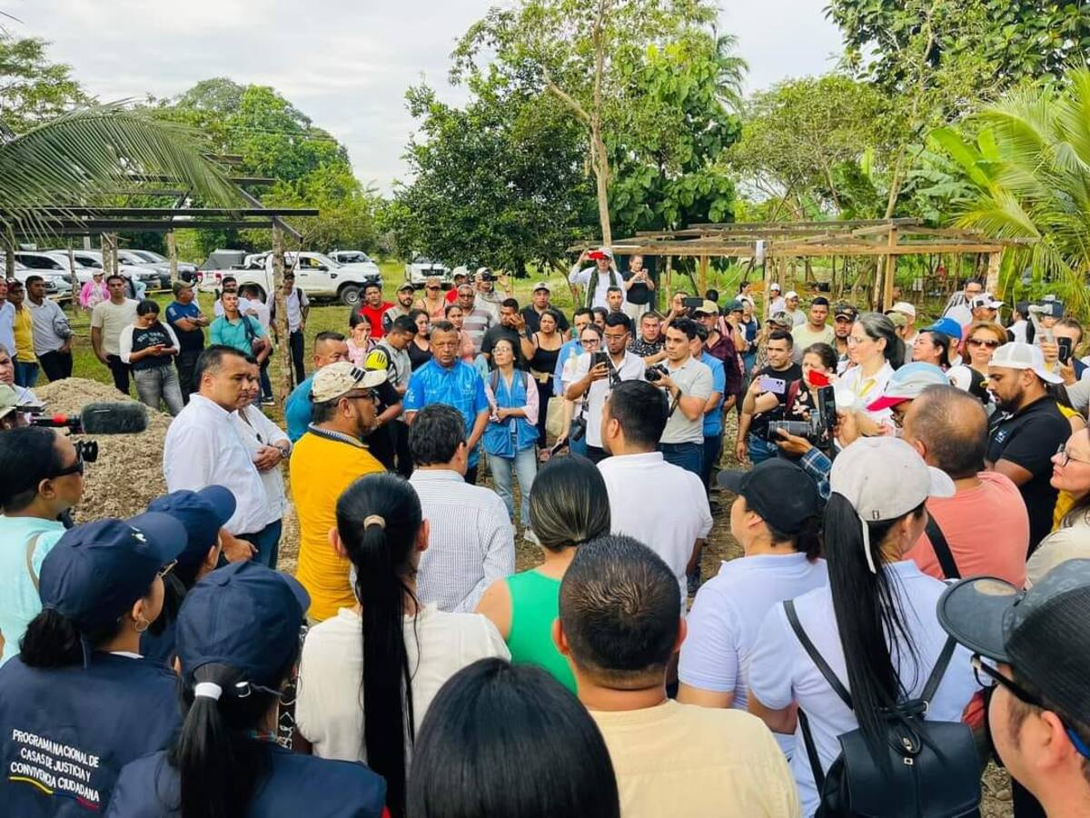Caravana humanitaria de firmantes de paz desplazados y amenazados llego a Doncello-Caquetá