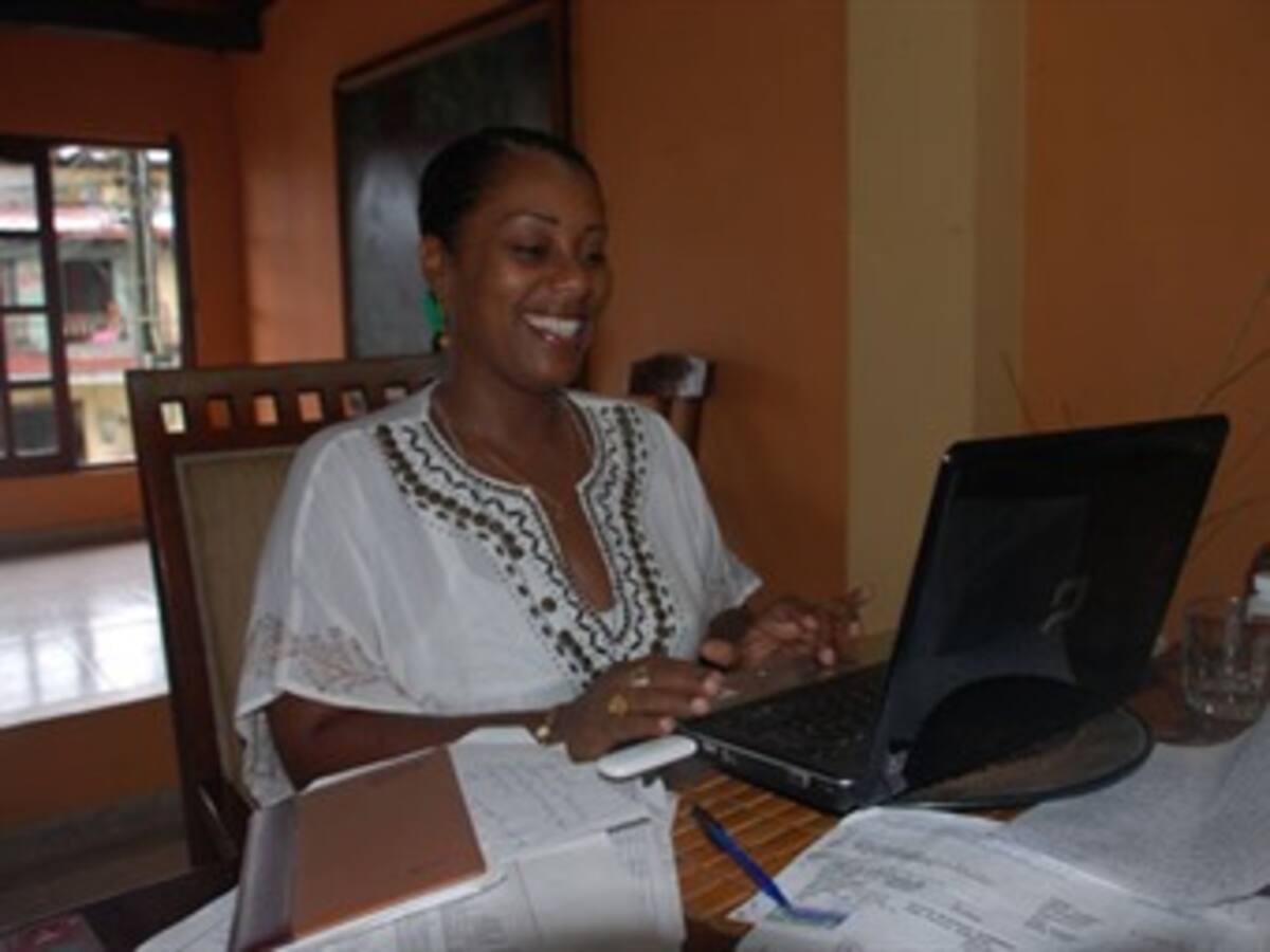 Hermana de parapolíticos, posible reemplazo de Merlano en Senado